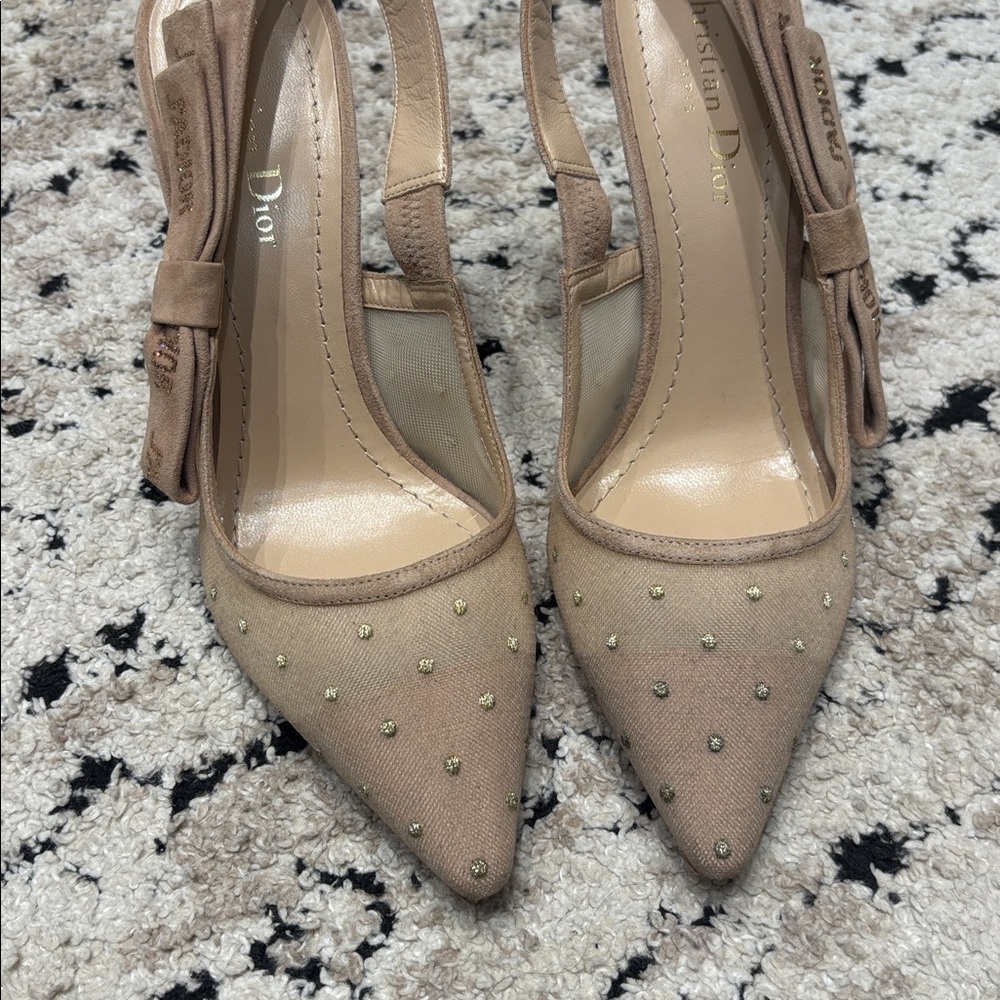 Authentic Christian Dior J'Adior Slingback Pump Heels
Nude and Gold
38.5 - Picture 9 of 12